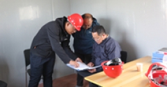 集團(tuán)公司領(lǐng)導(dǎo)深入長輸施工工地調(diào)研  現(xiàn)場(chǎng)辦公解決難點(diǎn)堵點(diǎn)問題